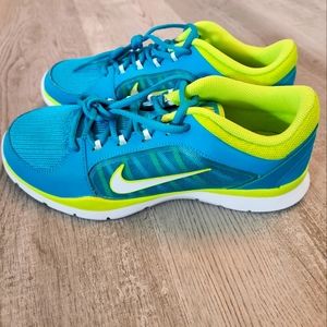 New WOMENS NIKE FLEX TRAINERS